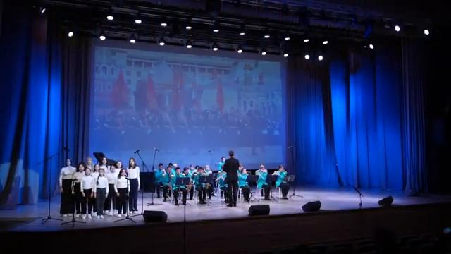 «Служить России суждено тебе и мне» Музыка – Э. Ханок Слова – И. Резник смотреть онлайн