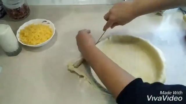 ВІДКРИТИЙ ЗАЛИВНИЙ ПИРІГ. КіШ з КУРКОЮ, ГРИБАМИ і ШПИНАТОМ.