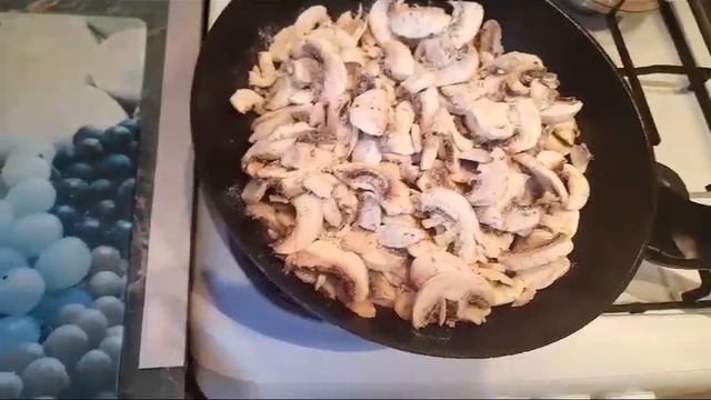 Шампиньоны в сметане. Аппетитно 🍴 смотреть онлайн