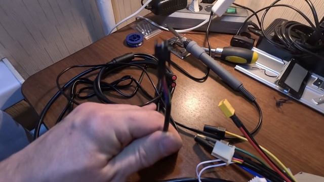 Опыт распайки julet провода на контроллер КТ для поддержания канала ) смотреть онлайн