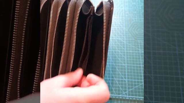 Портмоне из кожи ската трёхзамковый. Stingray leather wallet with three locks. смотреть онлайн