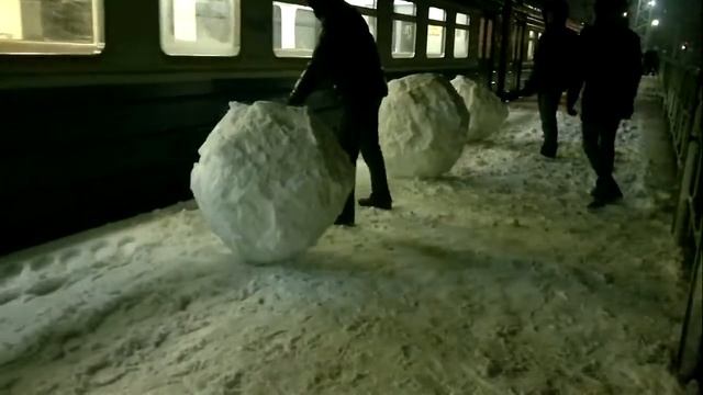 Колобок в Поезде смотреть онлайн