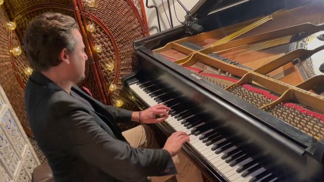 Misha Piatigorsky - Dimash "Qairan Elim" (cover) смотреть онлайн
