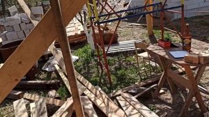 Самый дешевый пол из доски 25 на 100 своими руками. Строительство мастерской 6х5 из бревна и палок