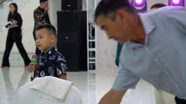 Бауржан Таир и Бауржан Риат - Дарите женщинам цветы 15.06.2024 смотреть онлайн