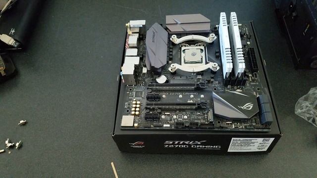 Noctua NH-D9L CPU Cooler Unboxing & Installation смотреть онлайн