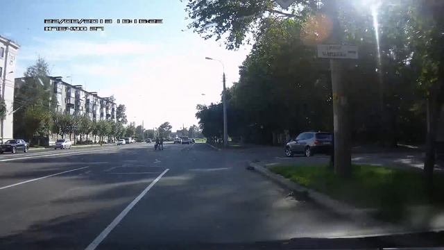 джип на тротуаре смотреть онлайн