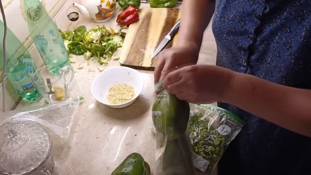 Нас снова обломали, заморозка перцев, поставили двери