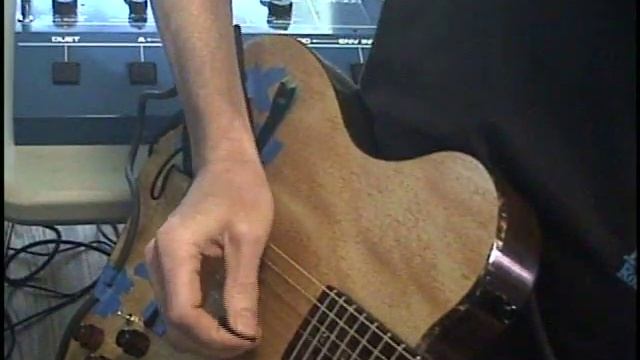 Roland GR-300 and GK-1 with Xotica EA-1 Acoustic/Electric Guitar смотреть онлайн