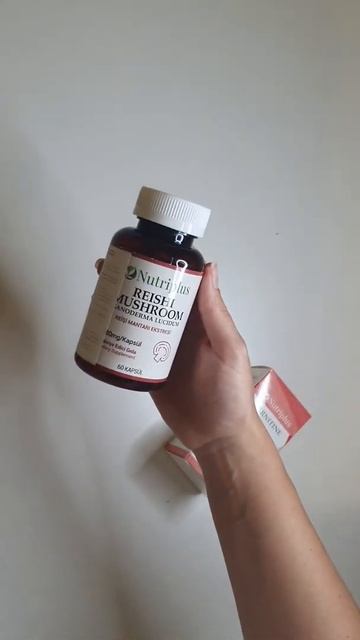 Чем полезны грибы Рейши? Пищевые добавки Фармаси #shorts смотреть онлайн