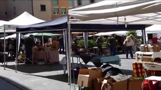 Il Mercato della Terra смотреть онлайн