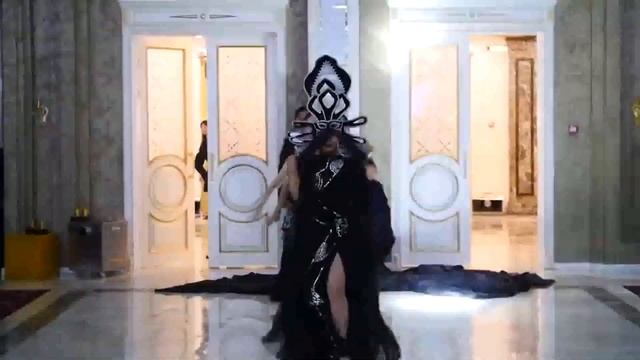 Танец Кобры на свадьбе смотреть онлайн