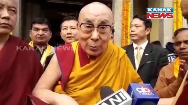 Buddhist Spiritual Guru Dalai Lama In Gaya смотреть онлайн