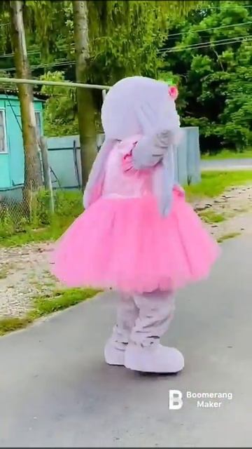 Зайка идёт с поздравления смотреть онлайн