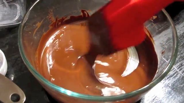 Easiest Dark Chocolate Truffle Recipe смотреть онлайн
