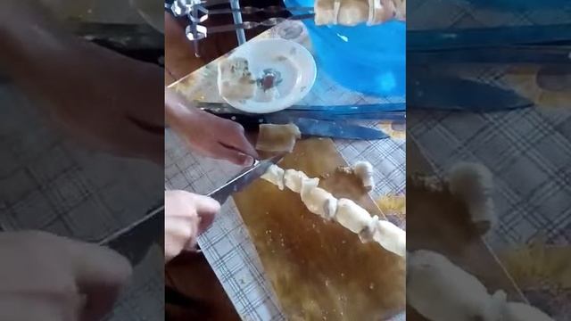 Как приготовить шашлык из свежий картошки с салом 1 часть смотреть онлайн