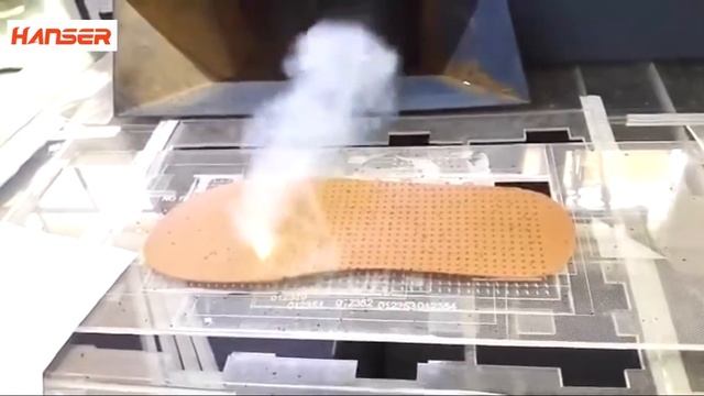 CO2 laser marking machine with dynamic focus function for non-metal material -HANTEN LASER смотреть онлайн