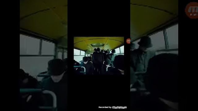 Между нами тает лед смотреть онлайн