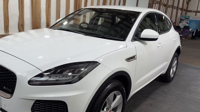 2019 Jaguar E-Pace D150 R-Dynamic S смотреть онлайн