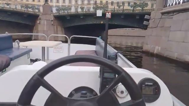 Утро, едем на заправку... смотреть онлайн