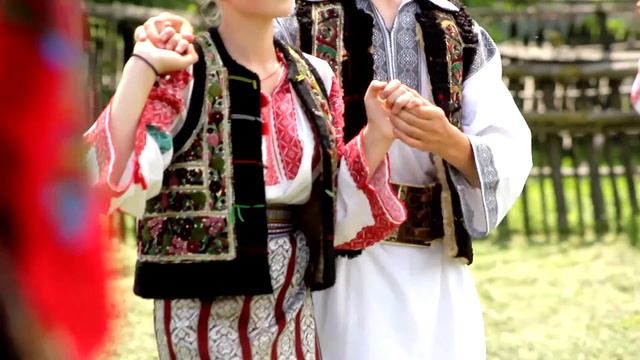 Maria Costioaia - Ia zii una ca sa joc смотреть онлайн