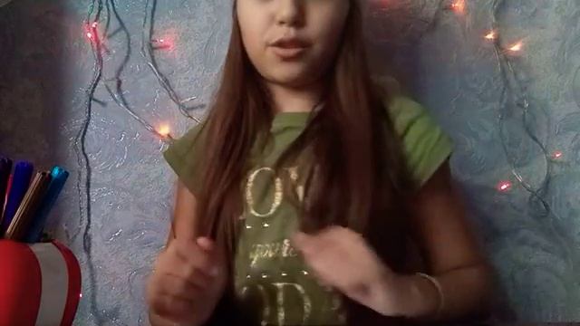Челлендж нарисуй себя с закрытами глазами