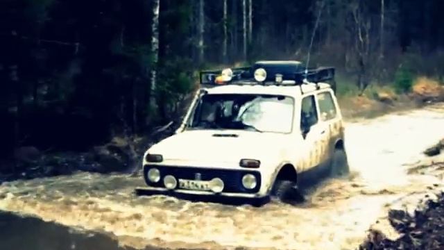 2 нивы через лес/2xLADA EXTREME offroad смотреть онлайн