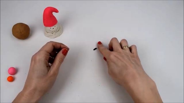Helado con Play-Doh / Поделки для детей из пластилина Плей До.Лепим Мороженое "Снеговик" смотреть онлайн
