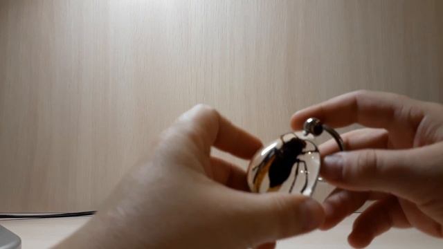 Крутые брилки в виде насикамых краб, оса, и скарпион смотреть онлайн