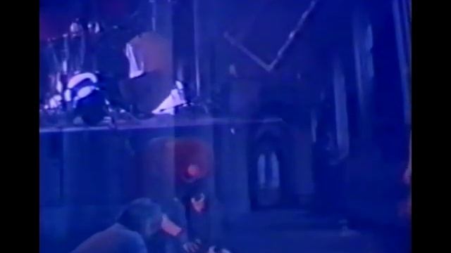 Root - Live Eden Hall Praha 1990 смотреть онлайн