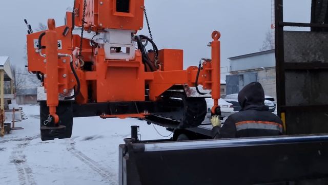 Отгрузка сваебойной установки