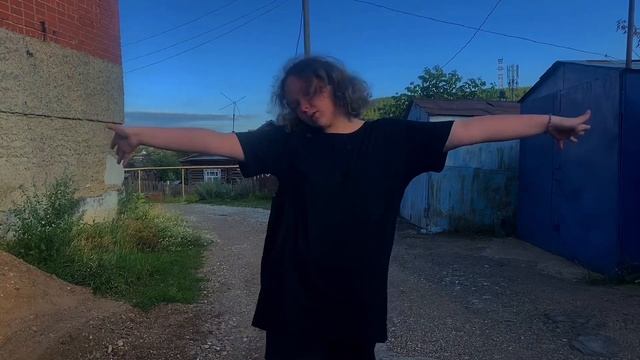алёна швец-читай книги, ругайся матом (кавер+aesthetic video) смотреть онлайн