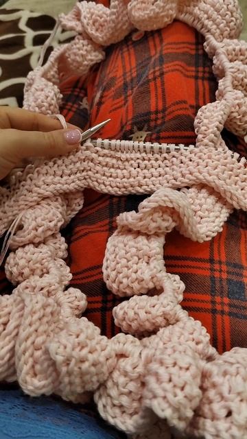 Плед спицами. Начало положено #shorts смотреть онлайн