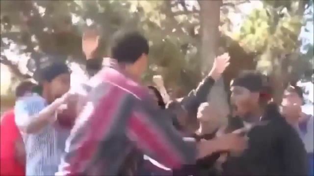 Si juegas con fuego, acabarás quemándote - THE LAST OF US смотреть онлайн