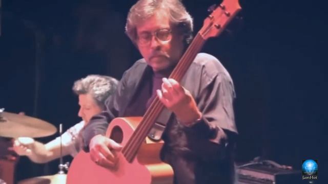 J.J. CALE - CALL ME THE BREEZE LIVE (HQ AUDIO) смотреть онлайн