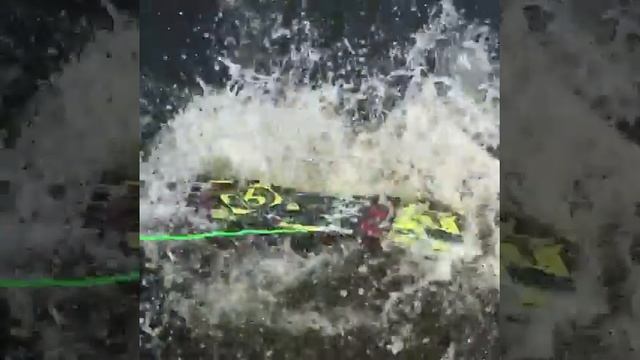 Развлечения в воде... смотреть онлайн