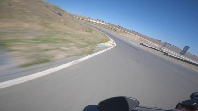 Demoing a Ducati SFV4 at Sonoma Raceway (A group, 2023/05/15) смотреть онлайн