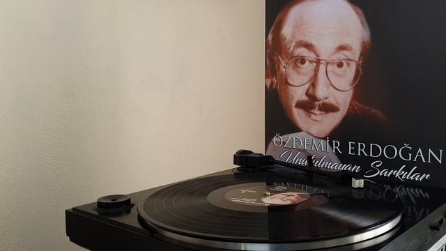 Özdemir Erdoğan Pervane (Plak Kayıt)