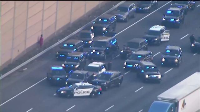 Police presence on I-75 northbound in Cobb County for possible mental health episode смотреть онлайн