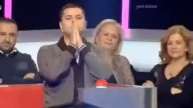 Güven Bana Yarışması Kuran Çaprsın Diyip Yüz Yılın Kazığını Atan Eleman TvWarder смотреть онлайн