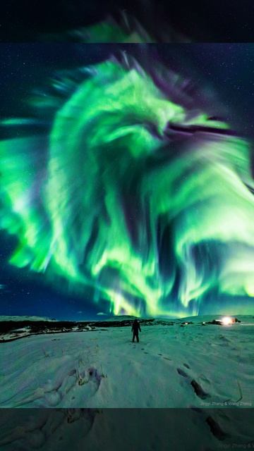 Dragon Aurora over Iceland смотреть онлайн