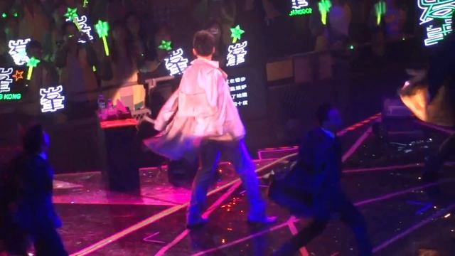 Raymond Lam Light Up My Life Concert 2011 林峯 演唱會 - Hello смотреть онлайн