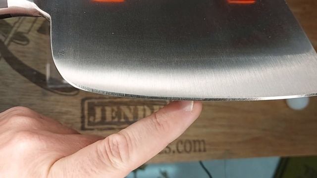Sharpening a Maestro Wu D-12 Heavy Cleaver on the Jende JIGS for Knives смотреть онлайн