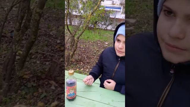 пробую чипсы MAXX со вкусом грибов смотреть онлайн