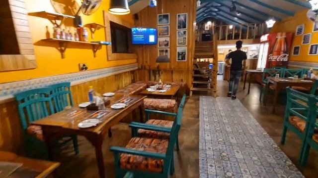 Cafe himalayan Mallital Nainital Uttarakhand restaurant Mallital Nainital смотреть онлайн