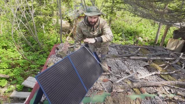 Солнечная панель Ice Cube Solar System 100 ватт. Всё-в-одном. Лесная электростанция смотреть онлайн