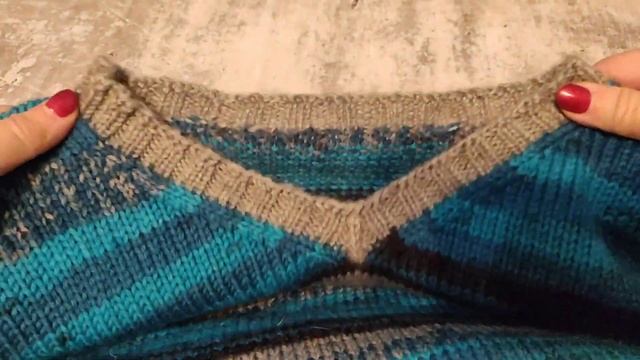 Детский жилет из Ализе вултайм на вязальной машине Нева-5 смотреть онлайн