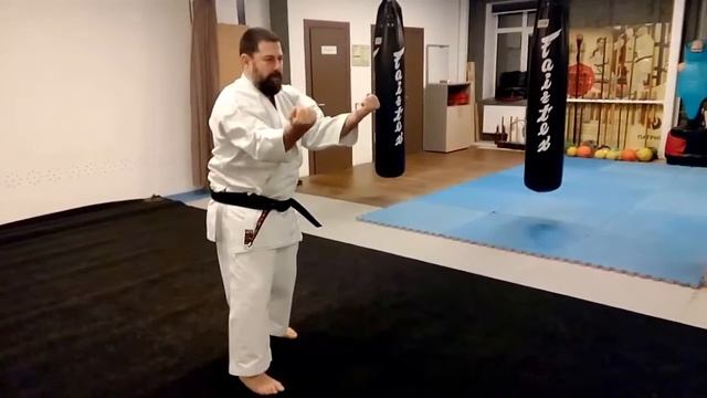 Kata Hakucho(white Crane Hakutsuru) Mabuni Ha Shito Ryu