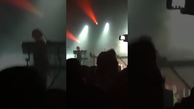 Neon Indian -polish girl GRANADA THEATRE Dallas tx march 13 смотреть онлайн