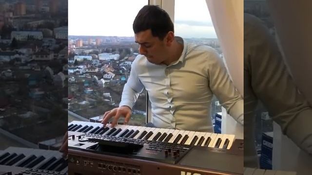 Sakit Samedov dan yangisi смотреть онлайн